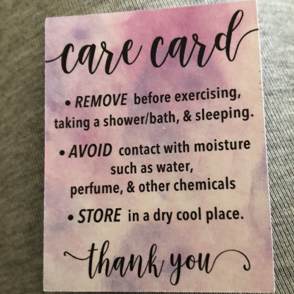 Cross necklace - Picture 2 of 2